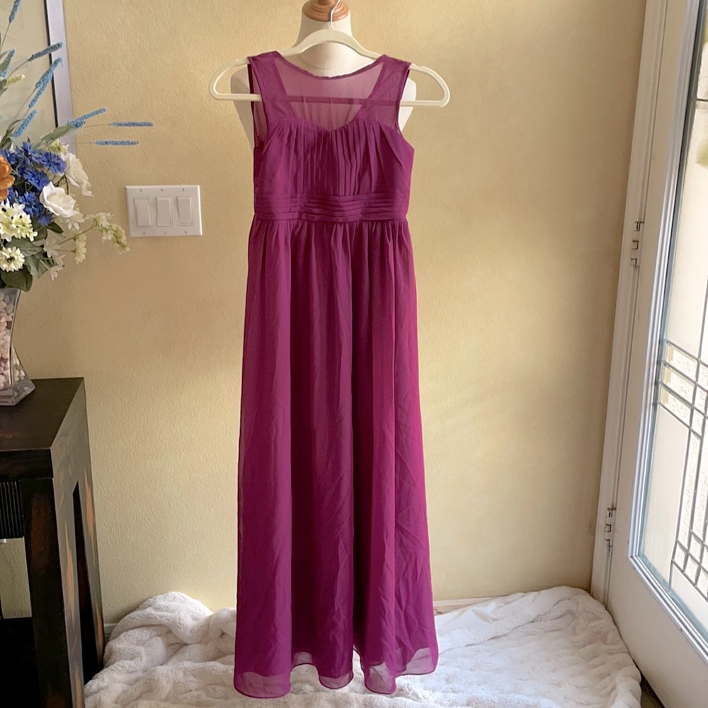 NWT Beautiful Orchid Colored Formal Dress